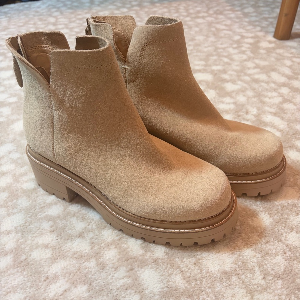 New gianni bini Suede Chunky Chelsea Boots
